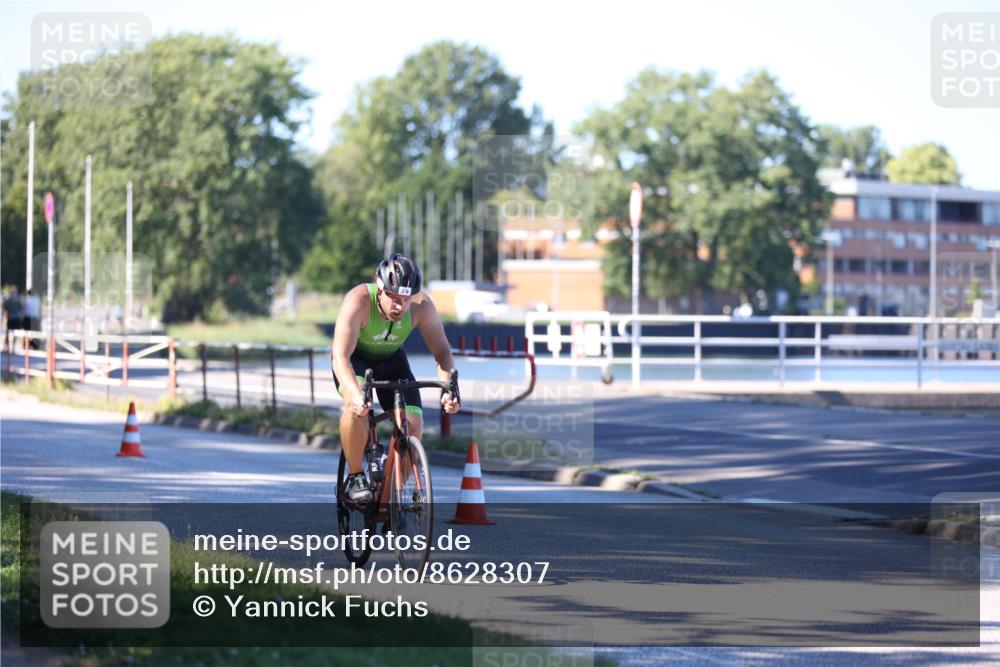 17.08.2025 - KN Förde Triathlon 2025 Yannick Fuchs http://msf.ph/oto/8628307 17.08.2025 15:25:47 Radfahren 3 meine-sportfotos.de