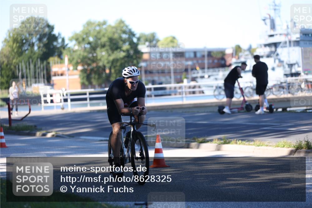 17.08.2025 - KN Förde Triathlon 2025 Yannick Fuchs http://msf.ph/oto/8628325 17.08.2025 15:26:19 Radfahren 13, 31, 33, 33 meine-sportfotos.de