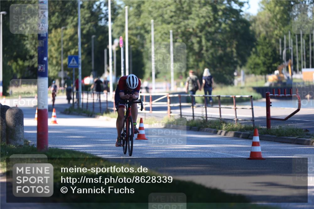 17.08.2025 - KN Förde Triathlon 2025 Yannick Fuchs http://msf.ph/oto/8628339 17.08.2025 15:27:54 Radfahren 31, 35 meine-sportfotos.de