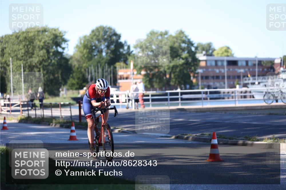 17.08.2025 - KN Förde Triathlon 2025 Yannick Fuchs http://msf.ph/oto/8628343 17.08.2025 15:27:56 Radfahren 31, 35 meine-sportfotos.de