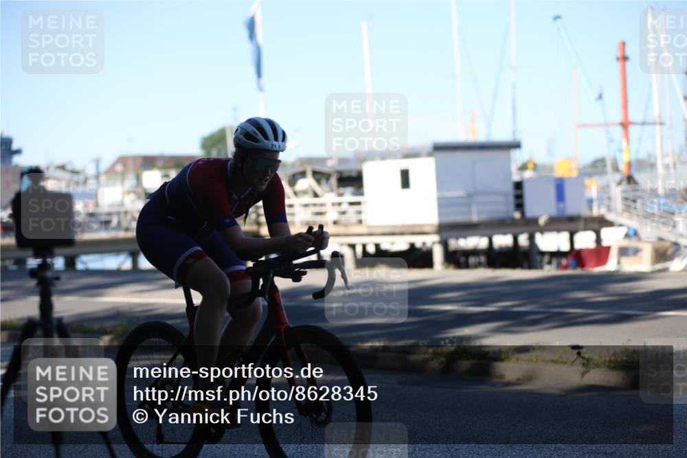 17.08.2025 - KN Förde Triathlon 2025 Yannick Fuchs http://msf.ph/oto/8628345 17.08.2025 15:27:57 Radfahren 31, 35 meine-sportfotos.de