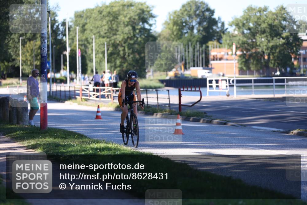 17.08.2025 - KN Förde Triathlon 2025 Yannick Fuchs http://msf.ph/oto/8628431 17.08.2025 15:34:12 Radfahren 21, 28 meine-sportfotos.de