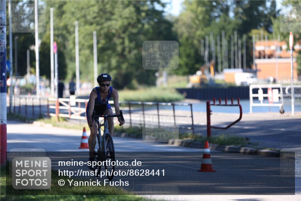 17.08.2025 - KN Förde Triathlon 2025 Yannick Fuchs http://msf.ph/oto/8628441 17.08.2025 15:34:23 Radfahren 23, 21 meine-sportfotos.de