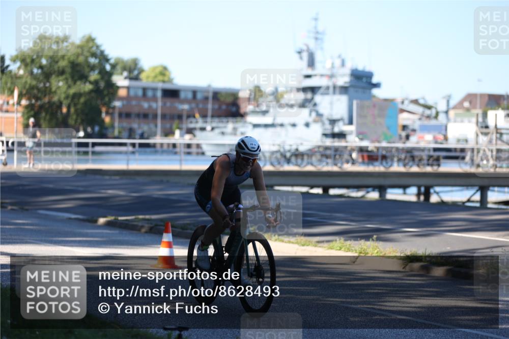 17.08.2025 - KN Förde Triathlon 2025 Yannick Fuchs http://msf.ph/oto/8628493 17.08.2025 15:37:08 Radfahren 25 meine-sportfotos.de