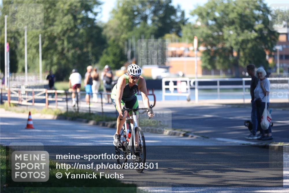 17.08.2025 - KN Förde Triathlon 2025 Yannick Fuchs http://msf.ph/oto/8628501 17.08.2025 15:40:25 Radfahren 19, 16 meine-sportfotos.de