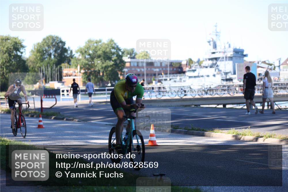 17.08.2025 - KN Förde Triathlon 2025 Yannick Fuchs http://msf.ph/oto/8628569 17.08.2025 15:47:42 Radfahren 11, 12 meine-sportfotos.de