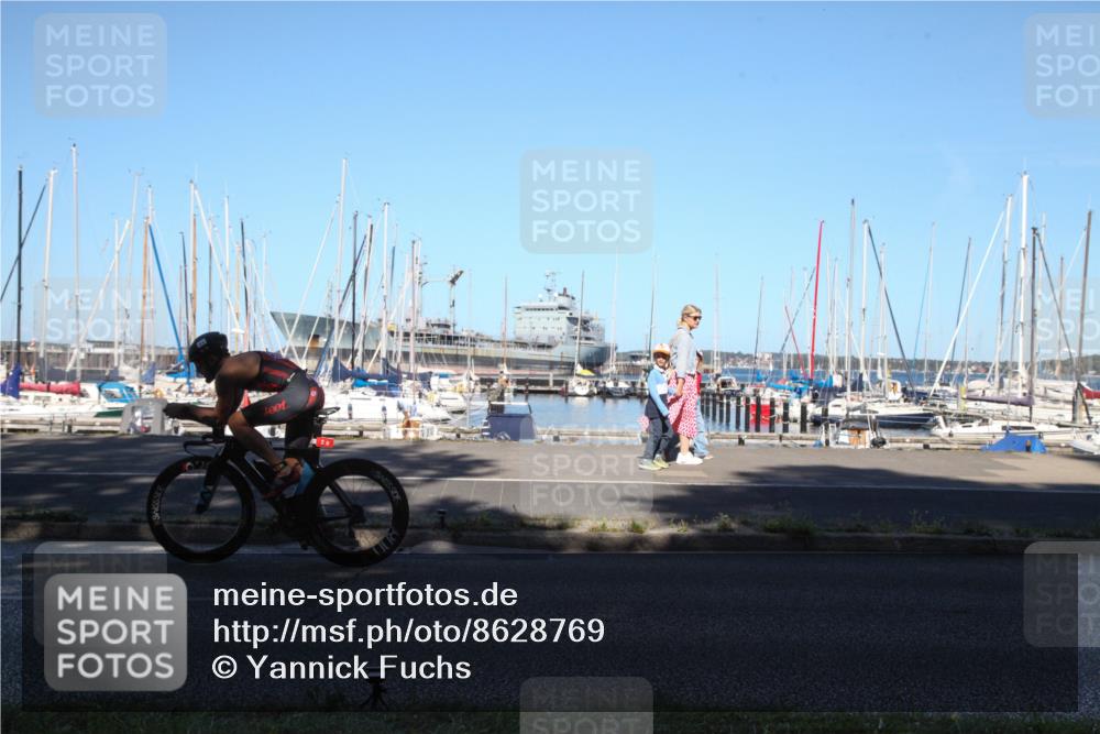 17.08.2025 - KN Förde Triathlon 2025 Yannick Fuchs http://msf.ph/oto/8628769 17.08.2025 15:43:41 Radfahren  meine-sportfotos.de