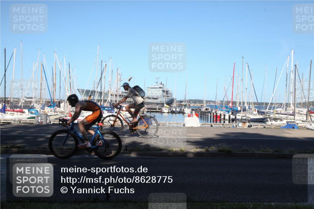 17.08.2025 - KN Förde Triathlon 2025 Yannick Fuchs http://msf.ph/oto/8628775 17.08.2025 15:46:00 Radfahren  meine-sportfotos.de