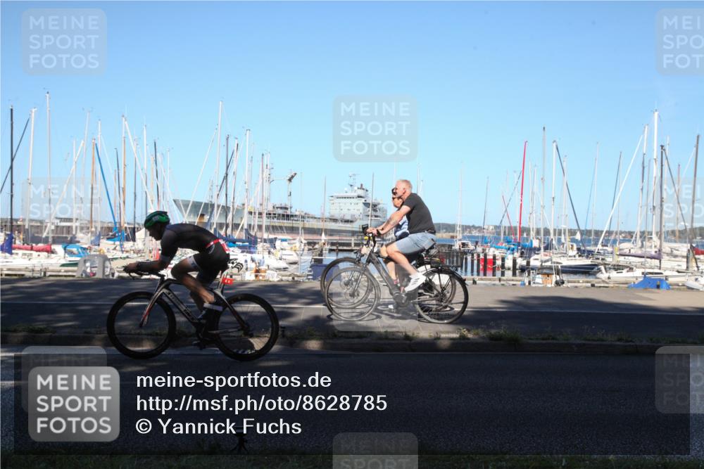17.08.2025 - KN Förde Triathlon 2025 Yannick Fuchs http://msf.ph/oto/8628785 17.08.2025 15:48:31 Radfahren  meine-sportfotos.de