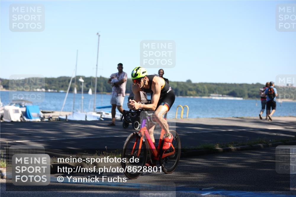 17.08.2025 - KN Förde Triathlon 2025 Yannick Fuchs http://msf.ph/oto/8628801 17.08.2025 14:54:32 Radfahren  meine-sportfotos.de