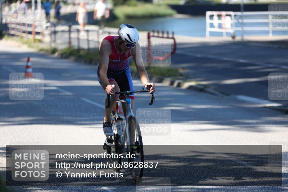 17.08.2025 - KN Förde Triathlon 2025 Yannick Fuchs http://msf.ph/oto/8628837 17.08.2025 14:57:30 Radfahren  meine-sportfotos.de