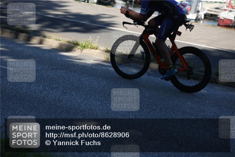 17.08.2025 - KN Förde Triathlon 2025 Yannick Fuchs http://msf.ph/oto/8628906 17.08.2025 15:18:31 Radfahren  meine-sportfotos.de