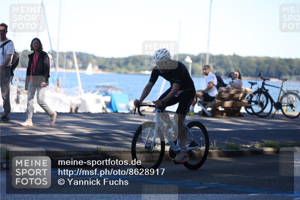 17.08.2025 - KN Förde Triathlon 2025 Yannick Fuchs http://msf.ph/oto/8628917 17.08.2025 15:19:30 Radfahren 921 meine-sportfotos.de