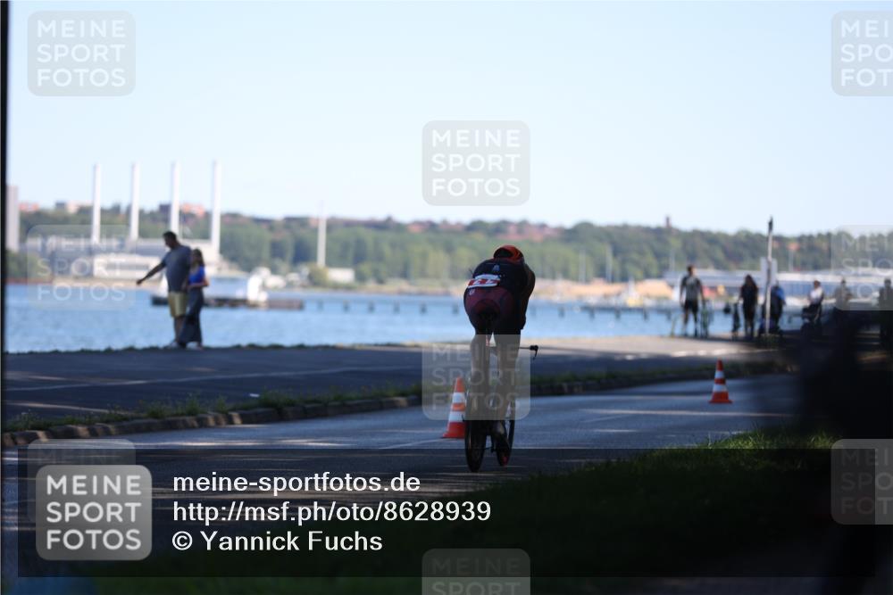 17.08.2025 - KN Förde Triathlon 2025 Yannick Fuchs http://msf.ph/oto/8628939 17.08.2025 15:20:43 Radfahren  meine-sportfotos.de