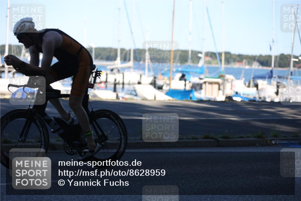 17.08.2025 - KN Förde Triathlon 2025 Yannick Fuchs http://msf.ph/oto/8628959 17.08.2025 15:21:07 Radfahren  meine-sportfotos.de