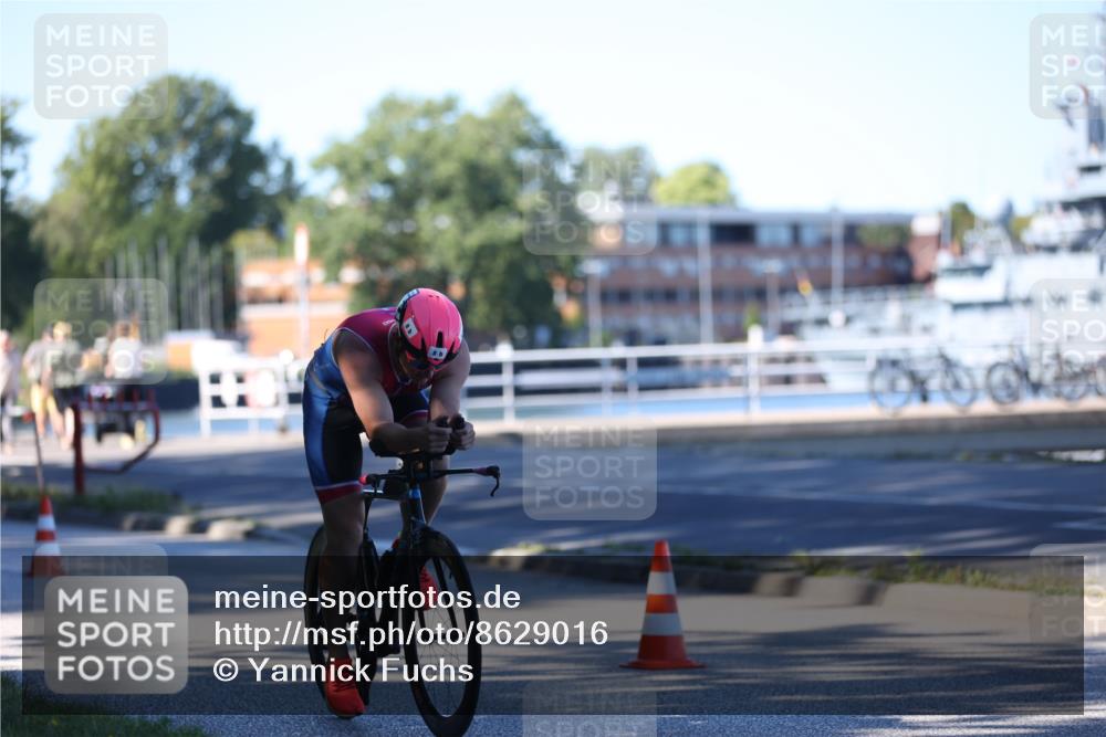 17.08.2025 - KN Förde Triathlon 2025 Yannick Fuchs http://msf.ph/oto/8629016 17.08.2025 15:23:41 Radfahren  meine-sportfotos.de