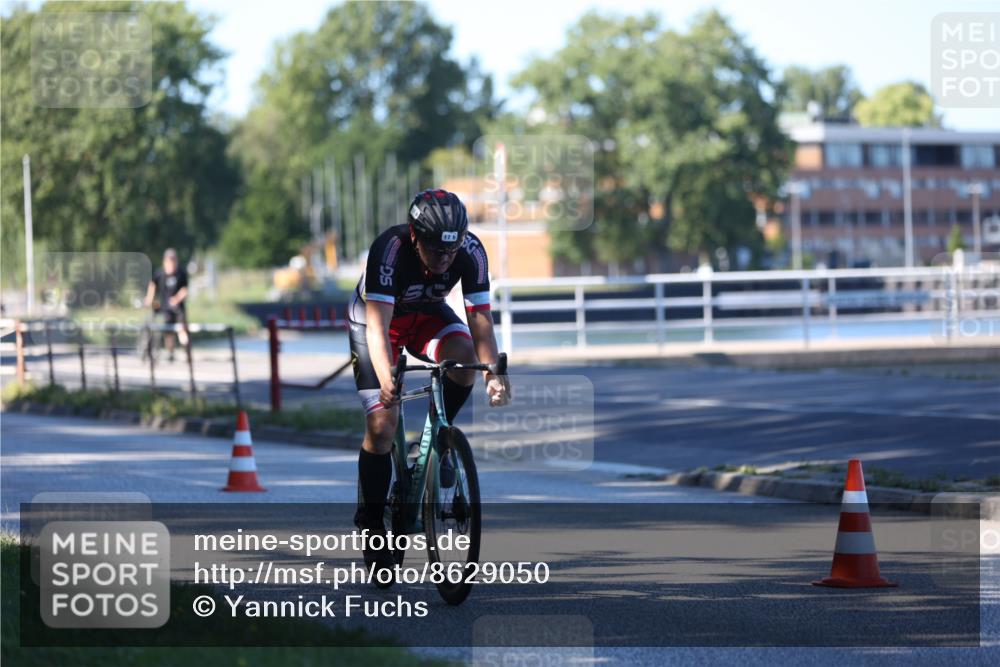 17.08.2025 - KN Förde Triathlon 2025 Yannick Fuchs http://msf.ph/oto/8629050 17.08.2025 15:26:50 Radfahren  meine-sportfotos.de