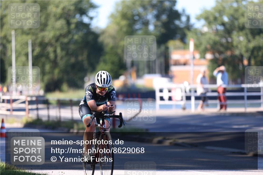 17.08.2025 - KN Förde Triathlon 2025 Yannick Fuchs http://msf.ph/oto/8629068 17.08.2025 15:28:21 Radfahren  meine-sportfotos.de