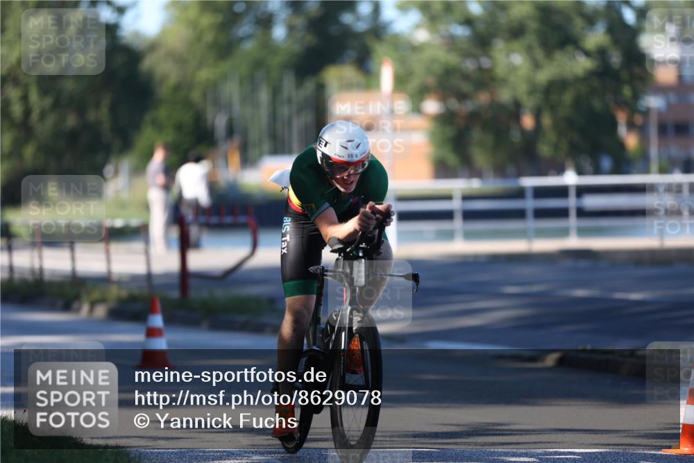17.08.2025 - KN Förde Triathlon 2025 Yannick Fuchs http://msf.ph/oto/8629078 17.08.2025 15:29:32 Radfahren  meine-sportfotos.de