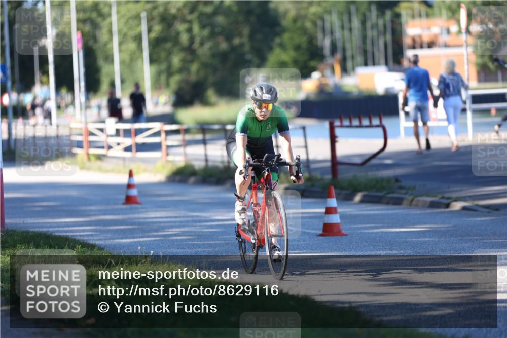 17.08.2025 - KN Förde Triathlon 2025 Yannick Fuchs http://msf.ph/oto/8629116 17.08.2025 15:31:53 Radfahren  meine-sportfotos.de