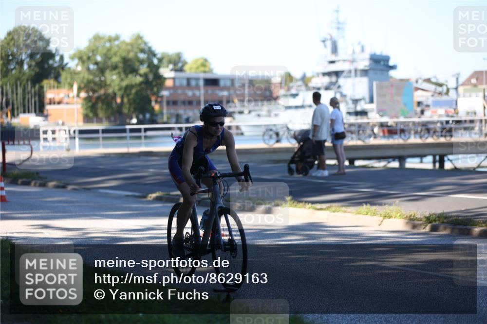 17.08.2025 - KN Förde Triathlon 2025 Yannick Fuchs http://msf.ph/oto/8629163 17.08.2025 15:34:25 Radfahren  meine-sportfotos.de
