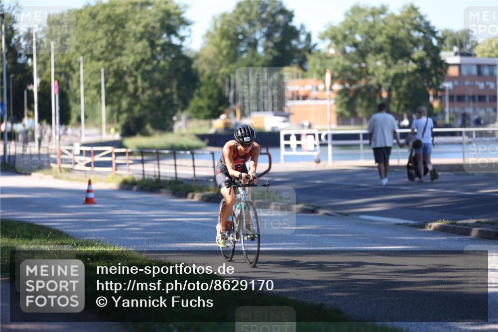 17.08.2025 - KN Förde Triathlon 2025 Yannick Fuchs http://msf.ph/oto/8629170 17.08.2025 15:34:40 Radfahren  meine-sportfotos.de