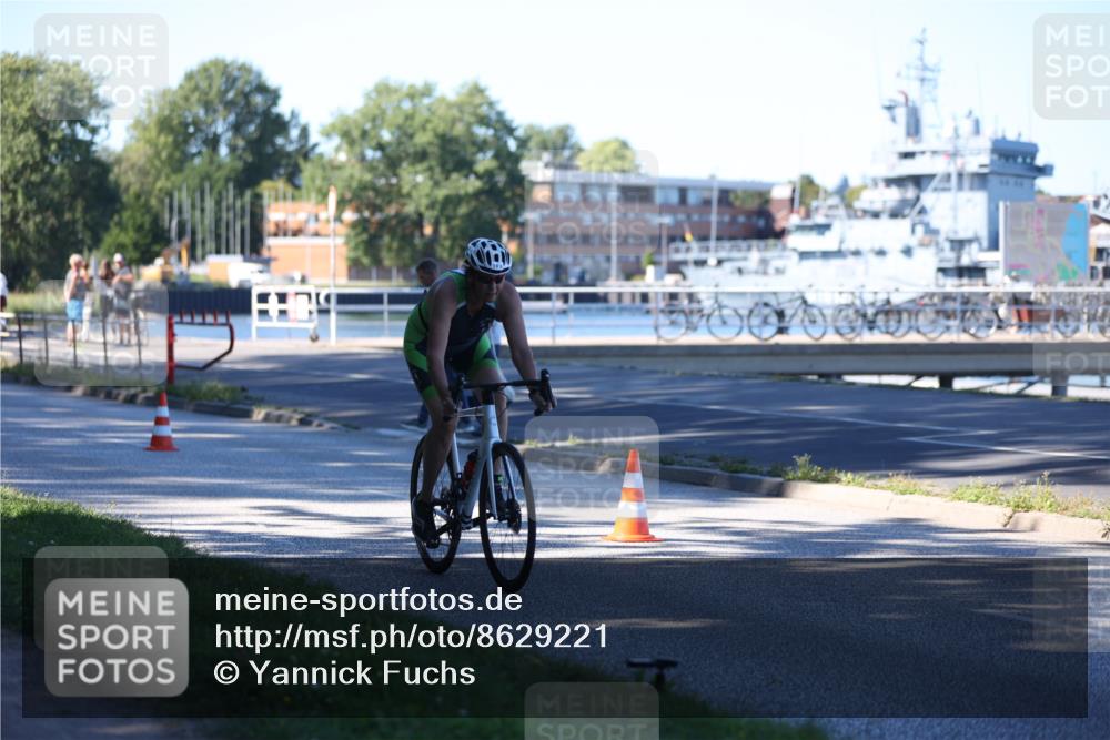 17.08.2025 - KN Förde Triathlon 2025 Yannick Fuchs http://msf.ph/oto/8629221 17.08.2025 15:40:26 Radfahren  meine-sportfotos.de