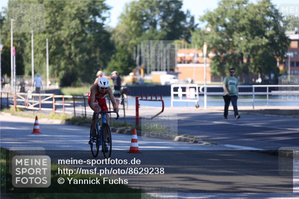17.08.2025 - KN Förde Triathlon 2025 Yannick Fuchs http://msf.ph/oto/8629238 17.08.2025 15:41:41 Radfahren  meine-sportfotos.de