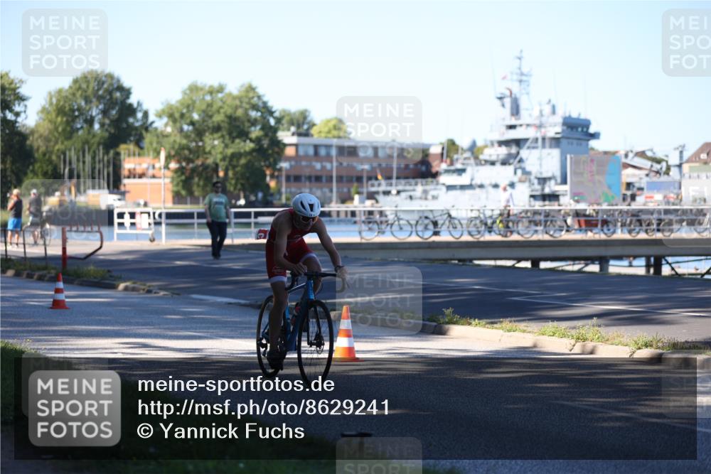 17.08.2025 - KN Förde Triathlon 2025 Yannick Fuchs http://msf.ph/oto/8629241 17.08.2025 15:41:42 Radfahren  meine-sportfotos.de