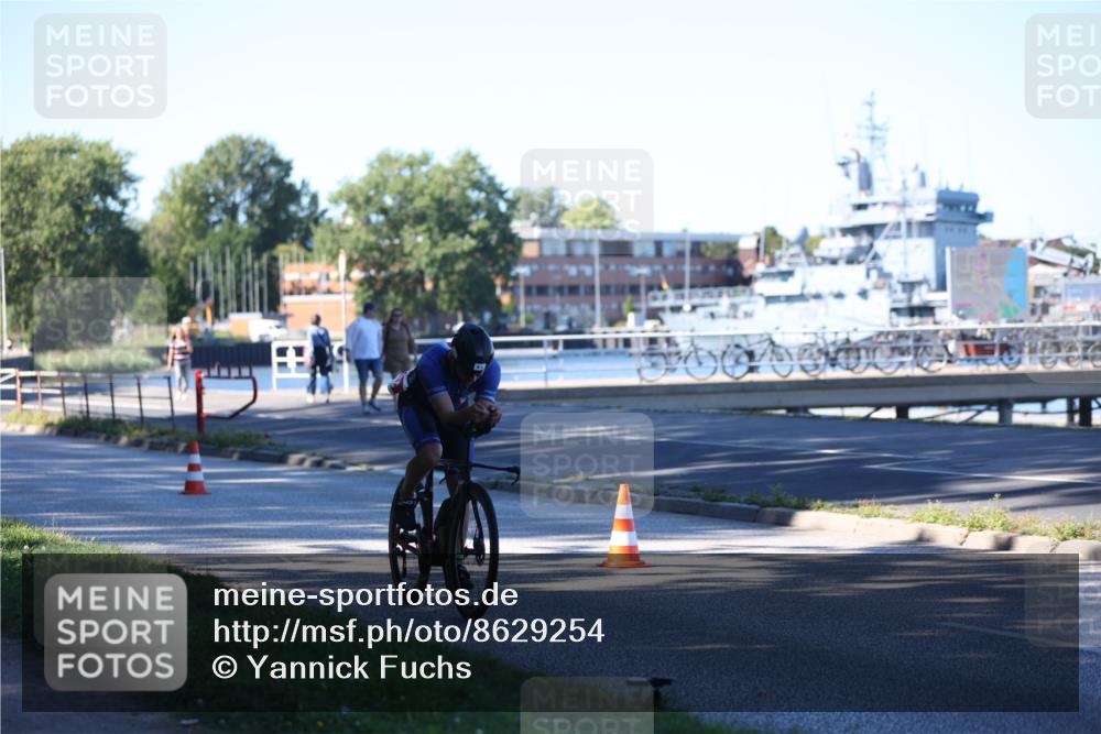 17.08.2025 - KN Förde Triathlon 2025 Yannick Fuchs http://msf.ph/oto/8629254 17.08.2025 15:44:28 Radfahren  meine-sportfotos.de