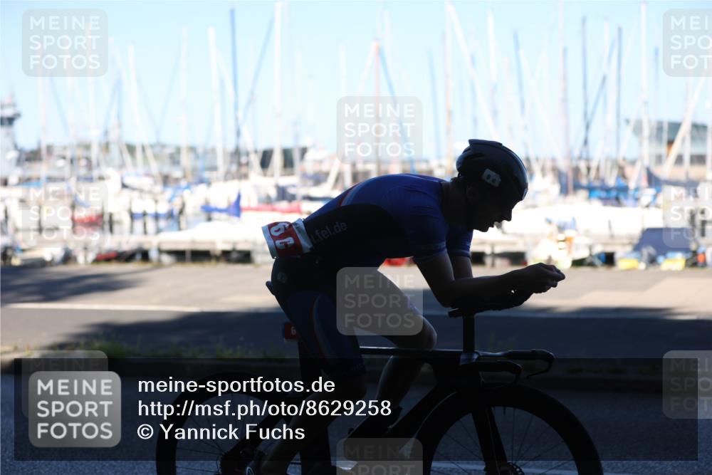 17.08.2025 - KN Förde Triathlon 2025 Yannick Fuchs http://msf.ph/oto/8629258 17.08.2025 15:44:30 Radfahren  meine-sportfotos.de