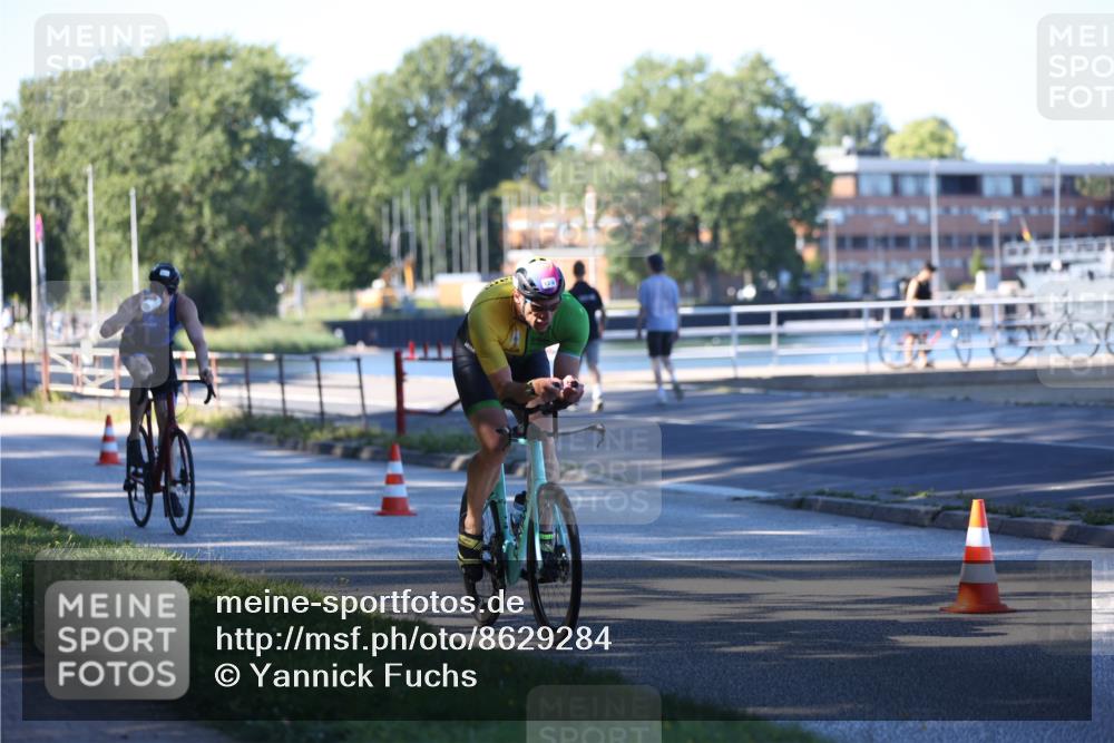 17.08.2025 - KN Förde Triathlon 2025 Yannick Fuchs http://msf.ph/oto/8629284 17.08.2025 15:47:41 Radfahren  meine-sportfotos.de