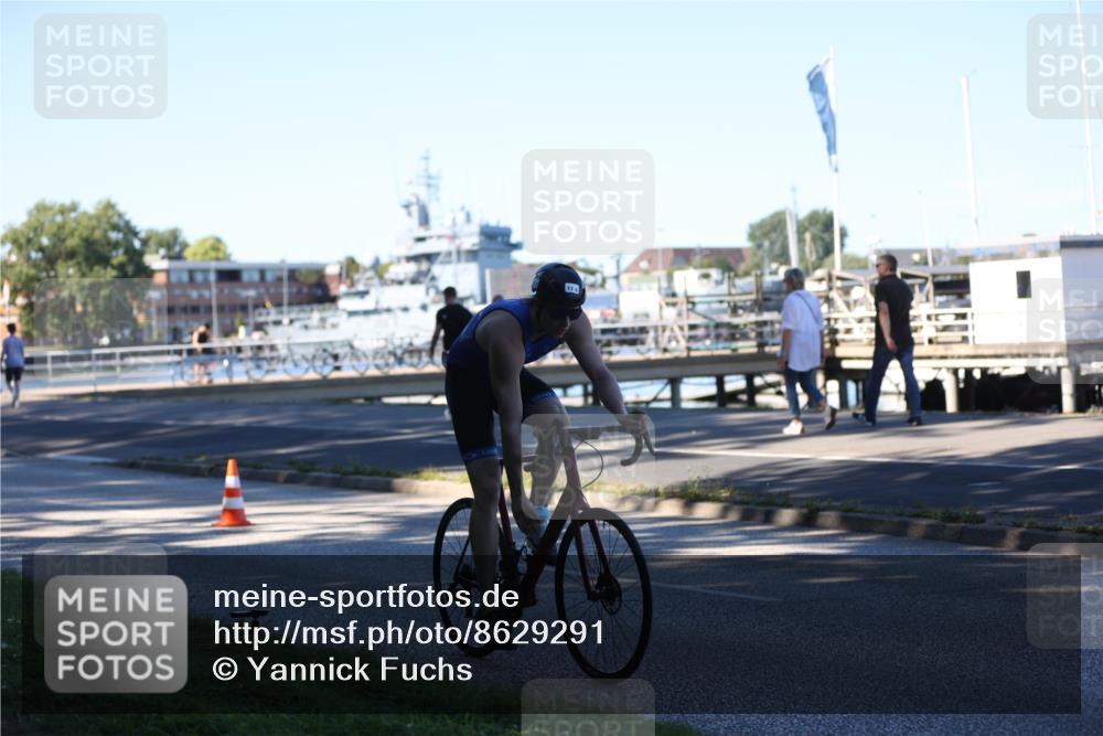17.08.2025 - KN Förde Triathlon 2025 Yannick Fuchs http://msf.ph/oto/8629291 17.08.2025 15:47:43 Radfahren  meine-sportfotos.de
