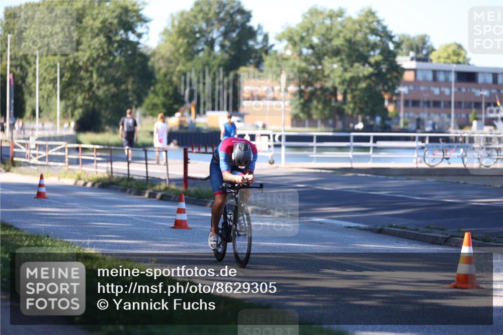 17.08.2025 - KN Förde Triathlon 2025 Yannick Fuchs http://msf.ph/oto/8629305 17.08.2025 15:50:24 Radfahren  meine-sportfotos.de