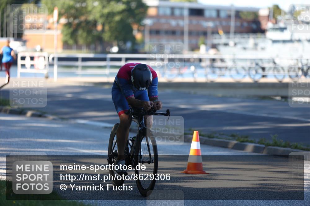 17.08.2025 - KN Förde Triathlon 2025 Yannick Fuchs http://msf.ph/oto/8629306 17.08.2025 15:50:25 Radfahren  meine-sportfotos.de