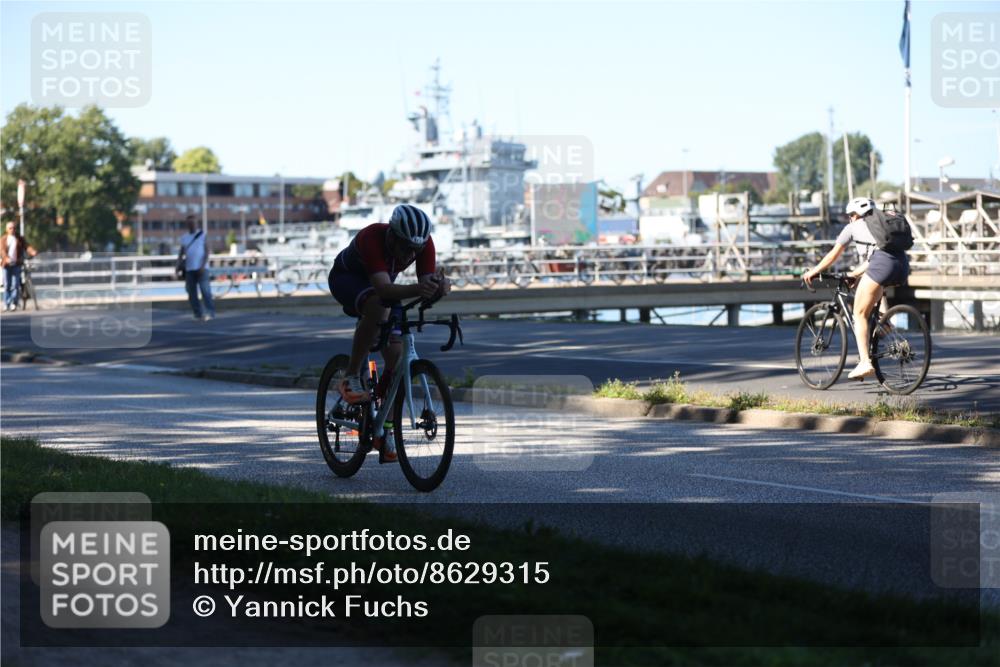 17.08.2025 - KN Förde Triathlon 2025 Yannick Fuchs http://msf.ph/oto/8629315 17.08.2025 15:53:19 Radfahren  meine-sportfotos.de