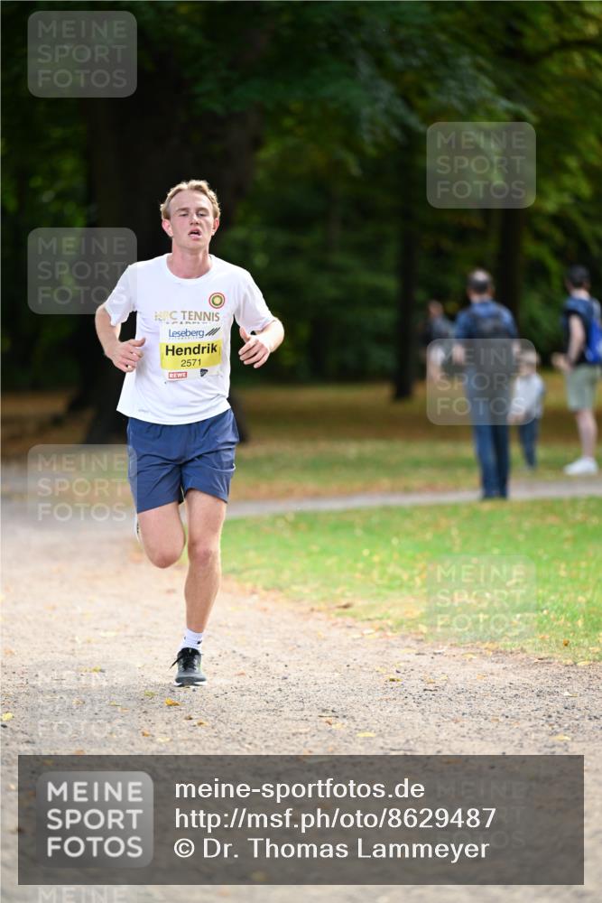 31.08.2025 - 21. Blankeneser Heldenlauf Dr. Thomas Lammeyer http://msf.ph/oto/8629487 31.08.2025 10:06:01 Laufen 2571 meine-sportfotos.de