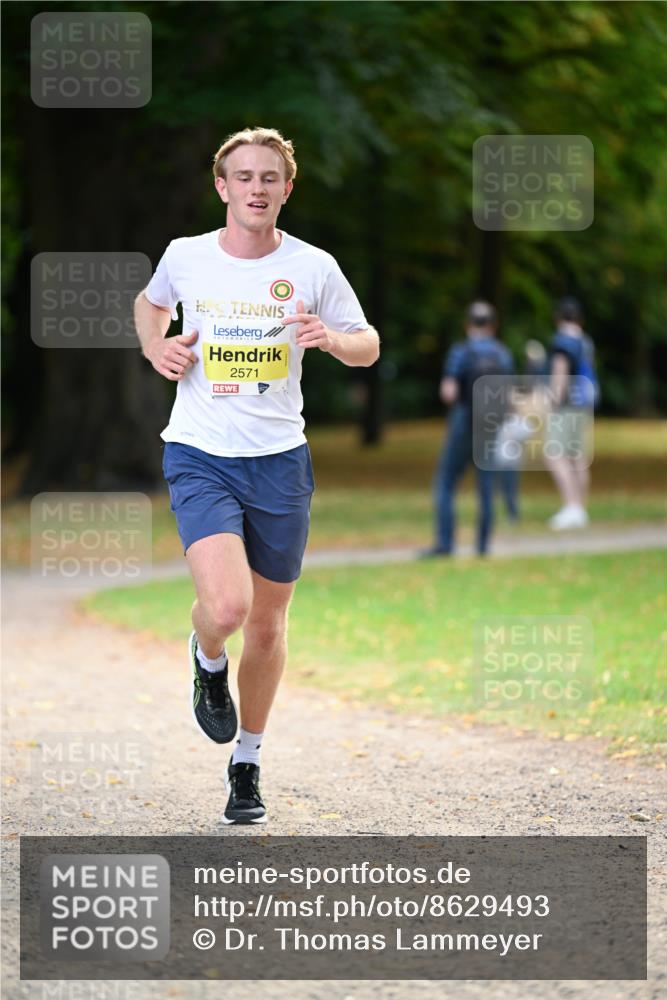 31.08.2025 - 21. Blankeneser Heldenlauf Dr. Thomas Lammeyer http://msf.ph/oto/8629493 31.08.2025 10:06:02 Laufen 2571 meine-sportfotos.de