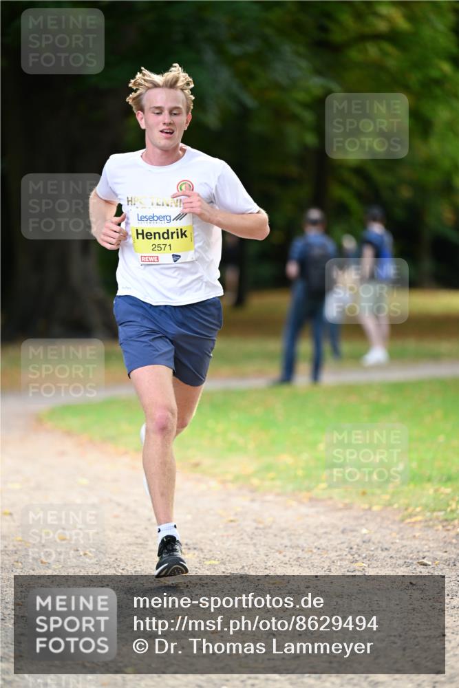 31.08.2025 - 21. Blankeneser Heldenlauf Dr. Thomas Lammeyer http://msf.ph/oto/8629494 31.08.2025 10:06:02 Laufen 2571 meine-sportfotos.de