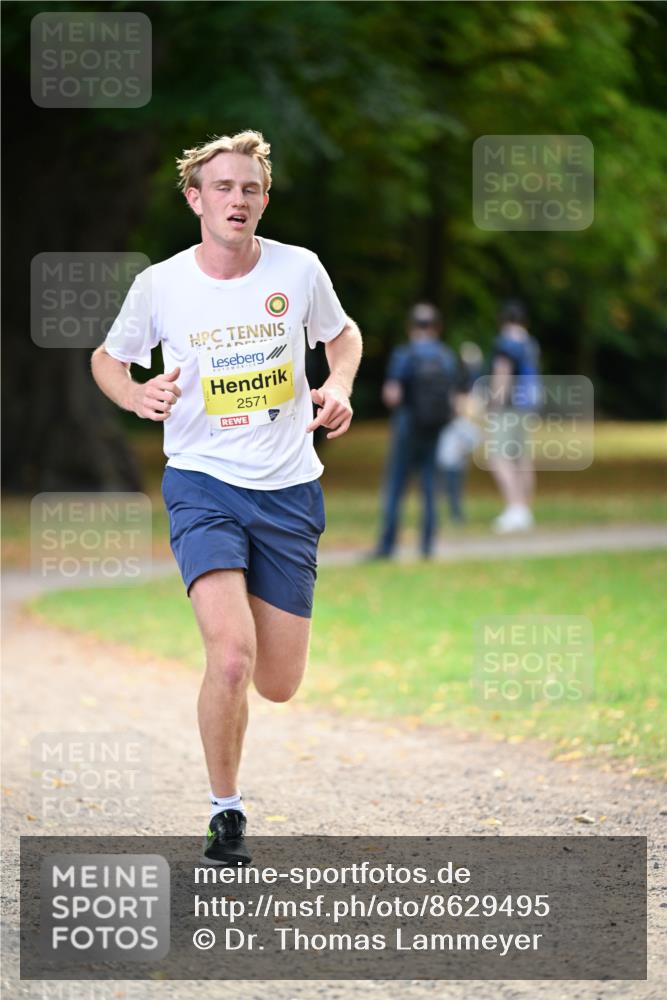 31.08.2025 - 21. Blankeneser Heldenlauf Dr. Thomas Lammeyer http://msf.ph/oto/8629495 31.08.2025 10:06:02 Laufen 2571 meine-sportfotos.de