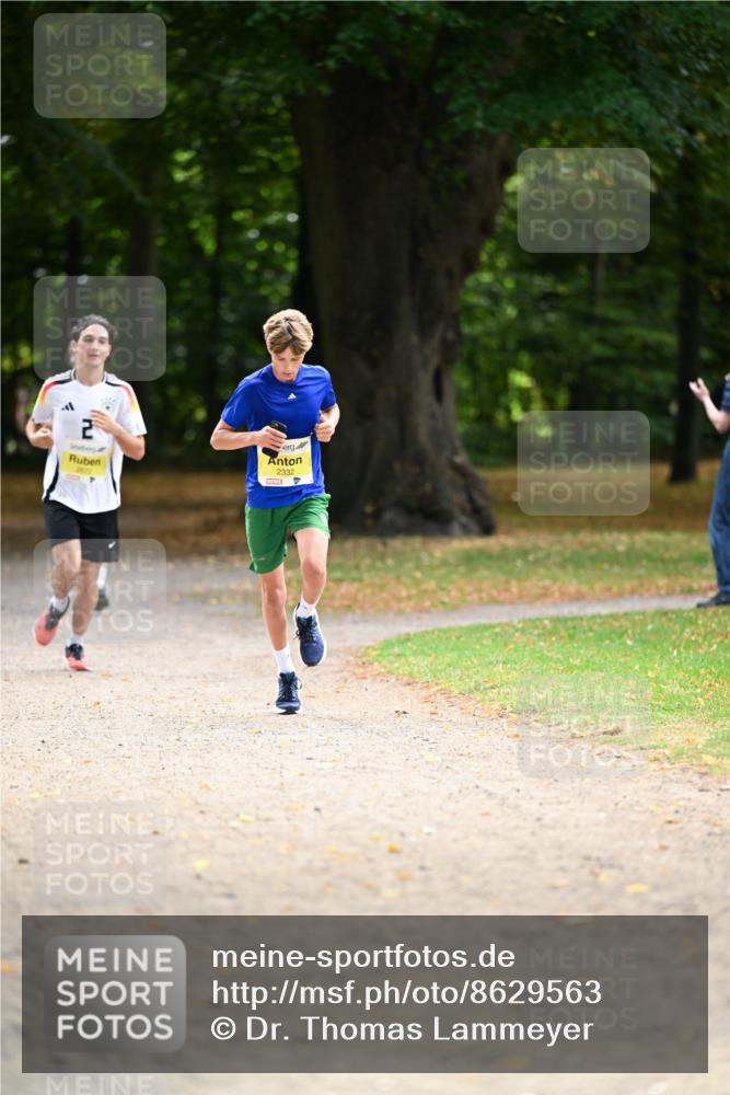 31.08.2025 - 21. Blankeneser Heldenlauf Dr. Thomas Lammeyer http://msf.ph/oto/8629563 31.08.2025 10:07:03 Laufen 2572, 2332 meine-sportfotos.de