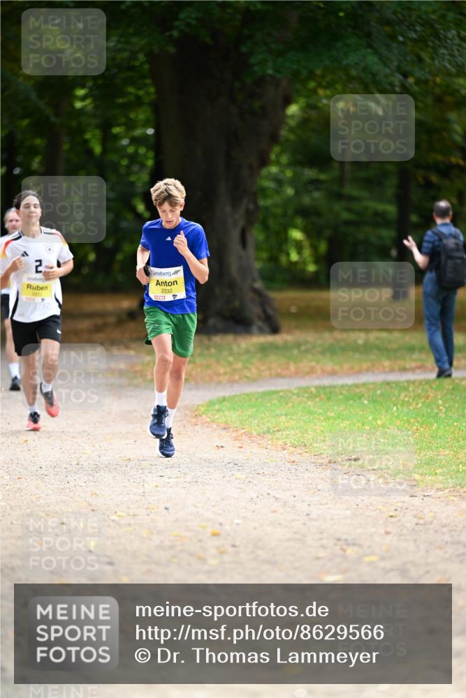 31.08.2025 - 21. Blankeneser Heldenlauf Dr. Thomas Lammeyer http://msf.ph/oto/8629566 31.08.2025 10:07:04 Laufen 2, 2572, 2332 meine-sportfotos.de