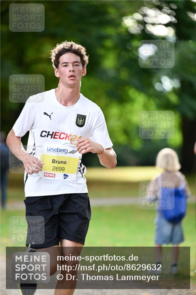 31.08.2025 - 21. Blankeneser Heldenlauf Dr. Thomas Lammeyer http://msf.ph/oto/8629632 31.08.2025 10:07:42 Laufen 24, 2699 meine-sportfotos.de