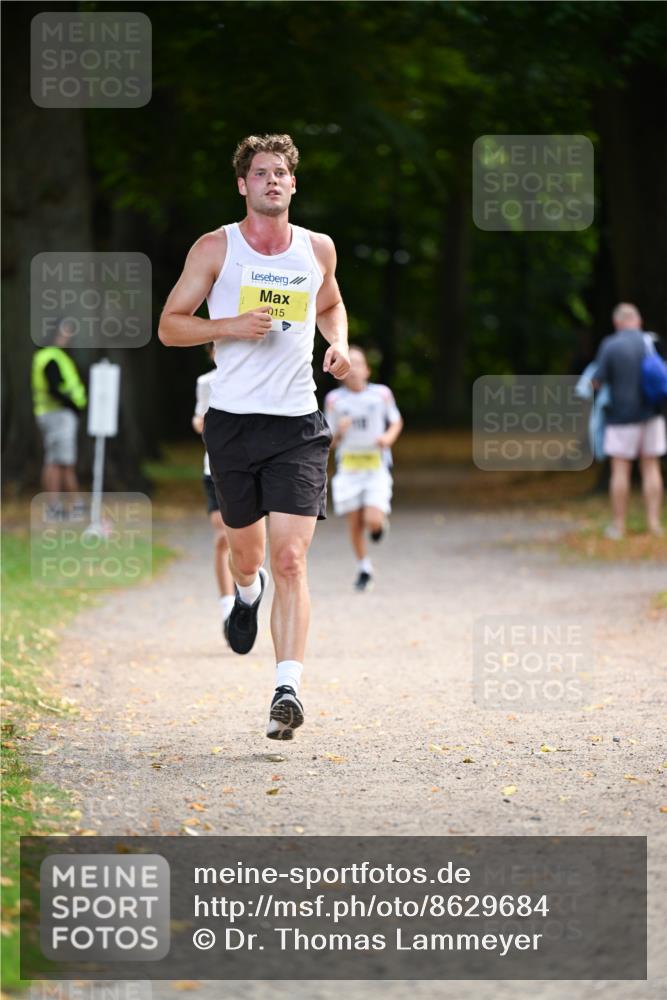 31.08.2025 - 21. Blankeneser Heldenlauf Dr. Thomas Lammeyer http://msf.ph/oto/8629684 31.08.2025 10:08:02 Laufen 015 meine-sportfotos.de