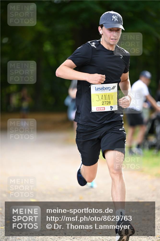 31.08.2025 - 21. Blankeneser Heldenlauf Dr. Thomas Lammeyer http://msf.ph/oto/8629763 31.08.2025 10:08:42 Laufen 2728 meine-sportfotos.de