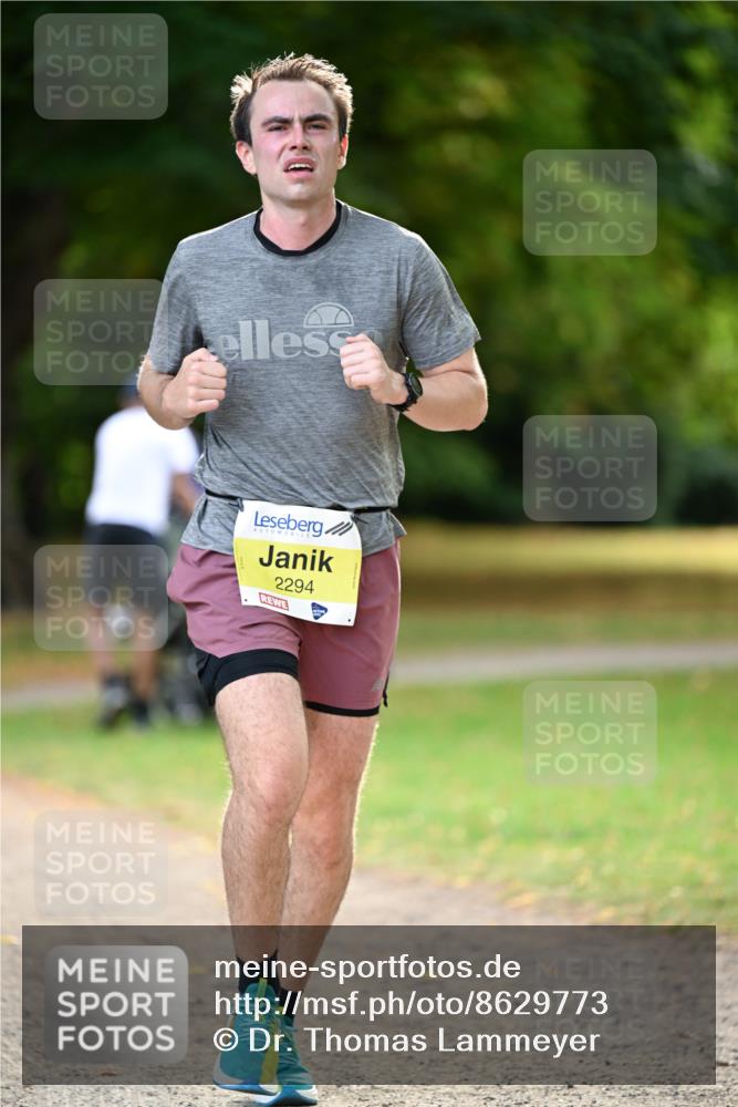 31.08.2025 - 21. Blankeneser Heldenlauf Dr. Thomas Lammeyer http://msf.ph/oto/8629773 31.08.2025 10:08:44 Laufen 2294 meine-sportfotos.de