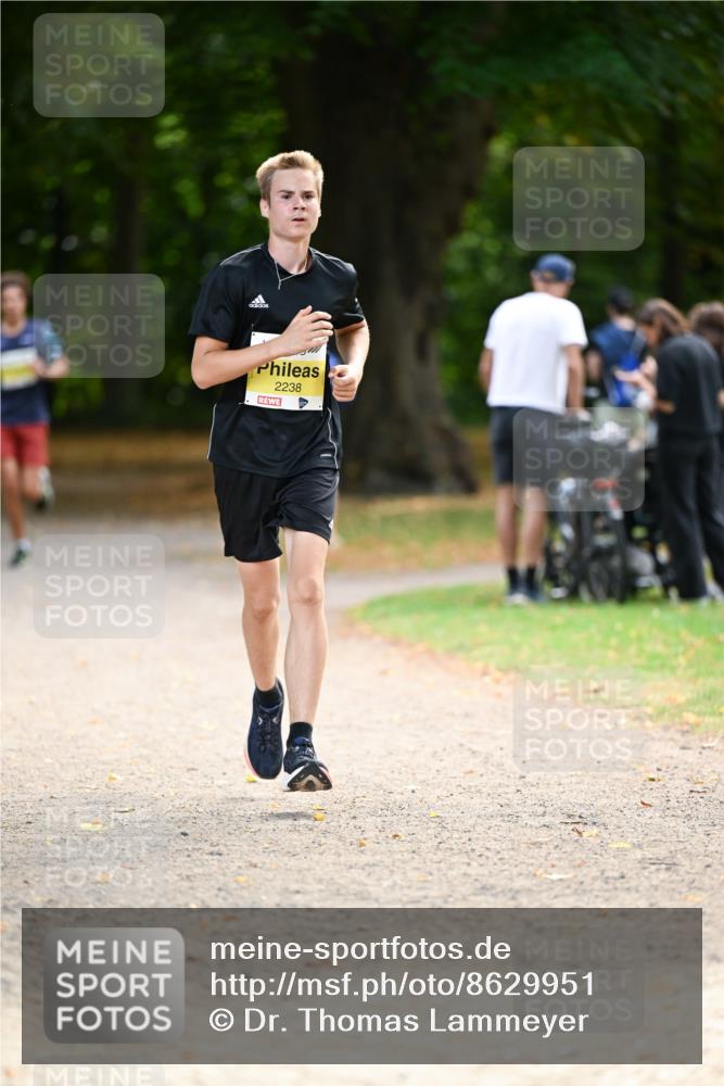 31.08.2025 - 21. Blankeneser Heldenlauf Dr. Thomas Lammeyer http://msf.ph/oto/8629951 31.08.2025 10:09:48 Laufen 2238 meine-sportfotos.de