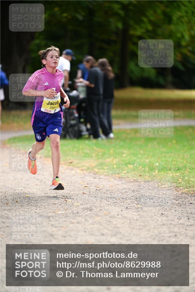31.08.2025 - 21. Blankeneser Heldenlauf Dr. Thomas Lammeyer http://msf.ph/oto/8629988 31.08.2025 10:10:11 Laufen 2341 meine-sportfotos.de