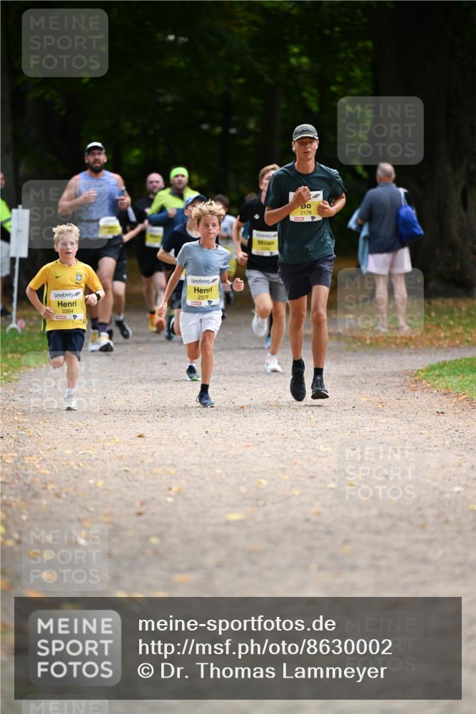 31.08.2025 - 21. Blankeneser Heldenlauf Dr. Thomas Lammeyer http://msf.ph/oto/8630002 31.08.2025 10:10:20 Laufen 2264, 2379, 2176 meine-sportfotos.de