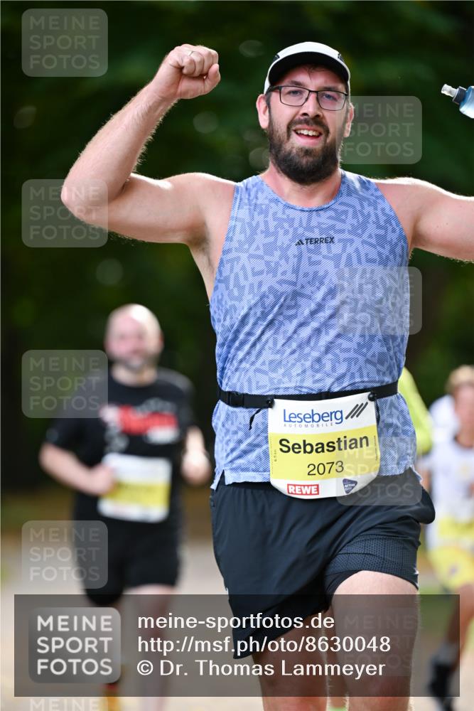 31.08.2025 - 21. Blankeneser Heldenlauf Dr. Thomas Lammeyer http://msf.ph/oto/8630048 31.08.2025 10:10:29 Laufen 2073 meine-sportfotos.de